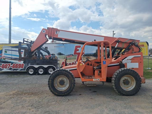 Image of JLG 6042 equipment image 4