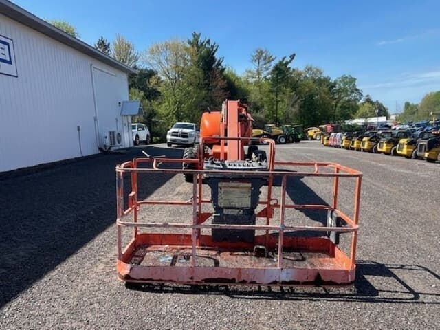 Image of JLG 660SJ equipment image 3