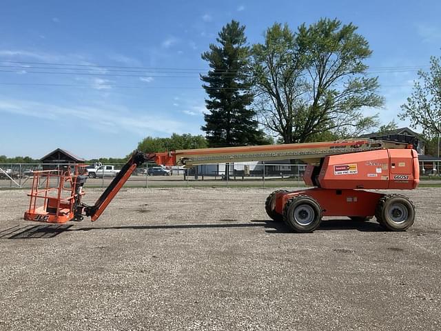 Image of JLG 660SJ equipment image 1
