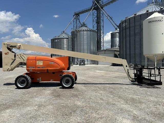 Image of JLG 800A equipment image 3