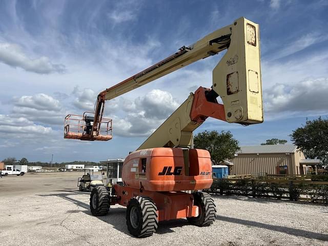 Image of JLG 800AJ equipment image 3