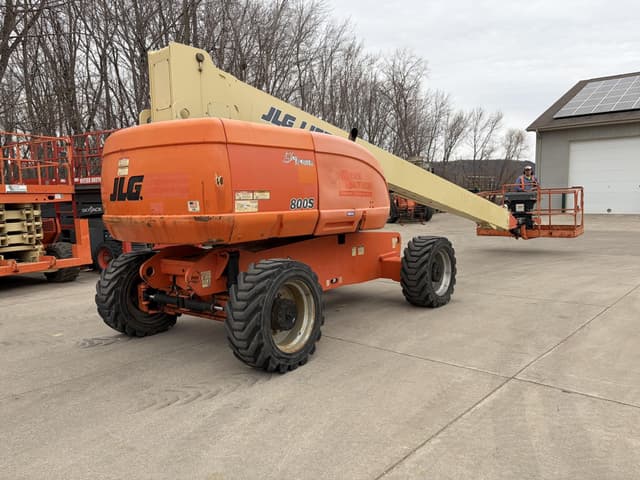 Image of JLG 800S equipment image 1