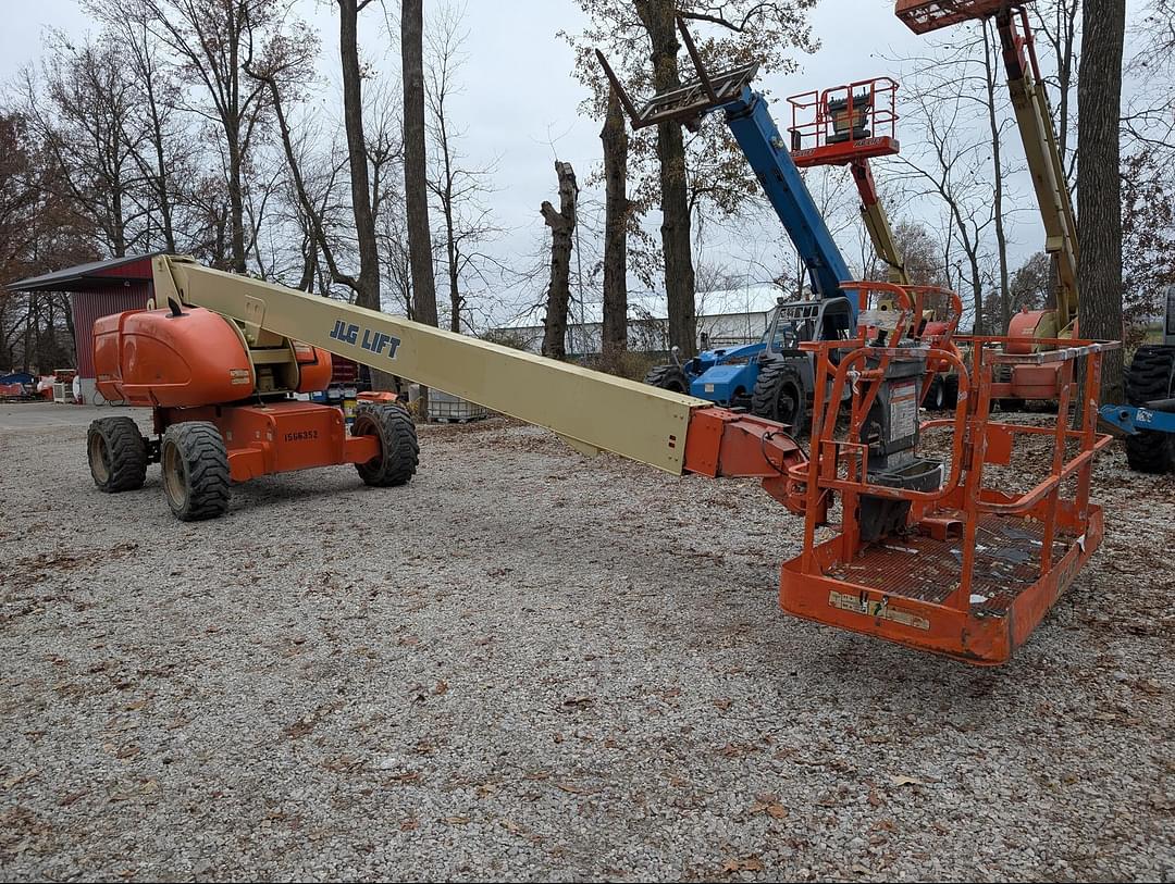 Image of JLG 800S Primary image