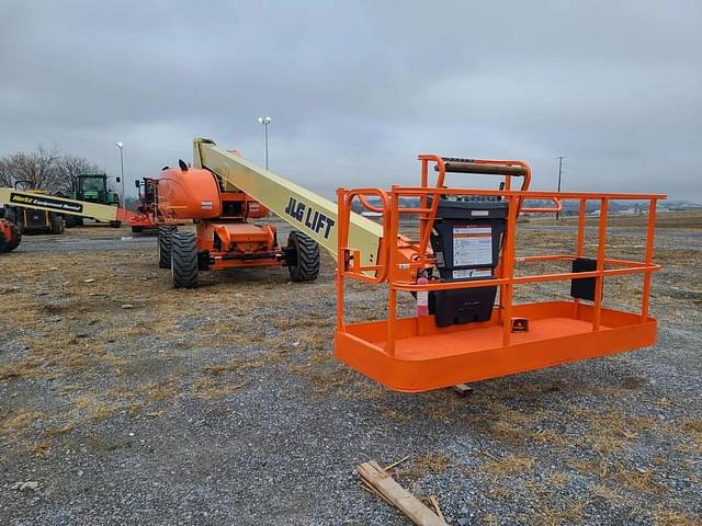 Image of JLG 800S equipment image 2