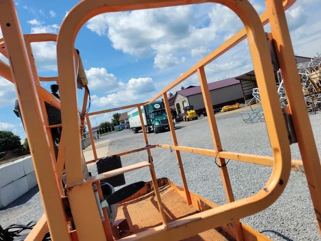 Image of JLG 860SJ equipment image 3