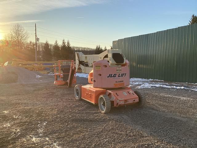 Image of JLG E400AJP equipment image 1