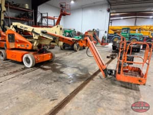 2008 JLG E400AJP Image