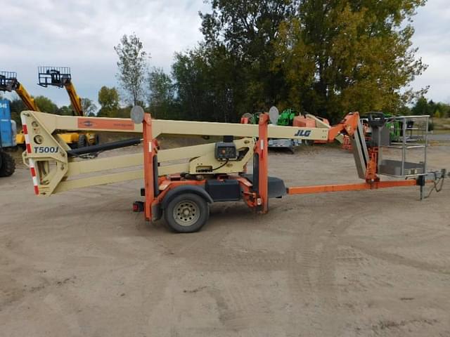 Image of JLG T500J equipment image 4