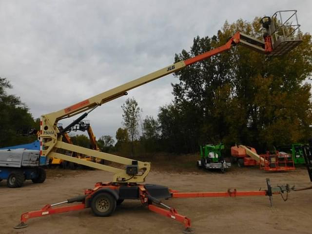 Image of JLG T500J equipment image 1