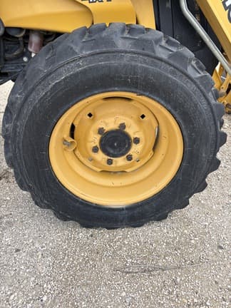 Image of John Deere 110 equipment image 3