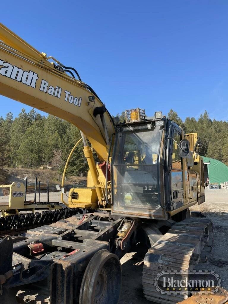 2008 John Deere 120C Equipment Image0