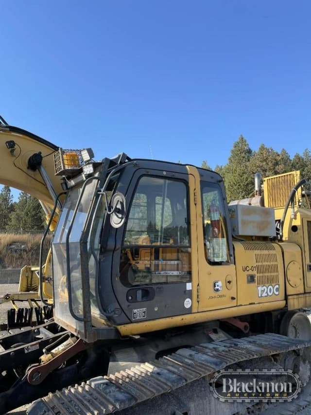 Image of John Deere 120C equipment image 1