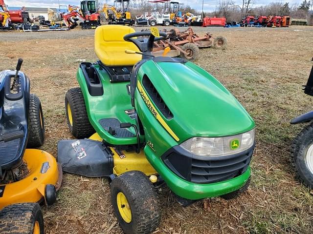 Image of John Deere 125 equipment image 1