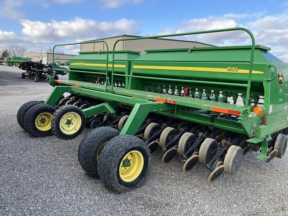 Image of John Deere 1590 Primary image