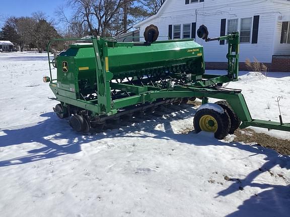 Image of John Deere 1590 equipment image 1