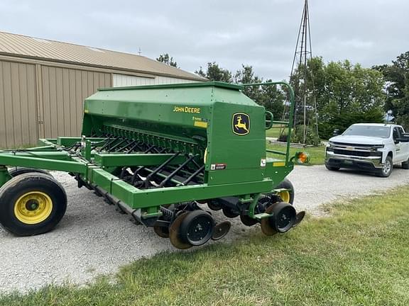 Image of John Deere 1590 equipment image 4