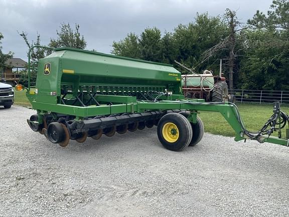 Image of John Deere 1590 equipment image 1