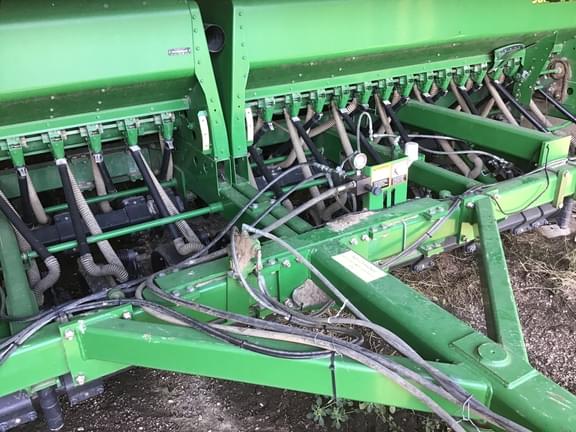 Image of John Deere 1590 equipment image 4