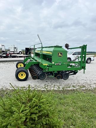 Image of John Deere 1590 equipment image 4