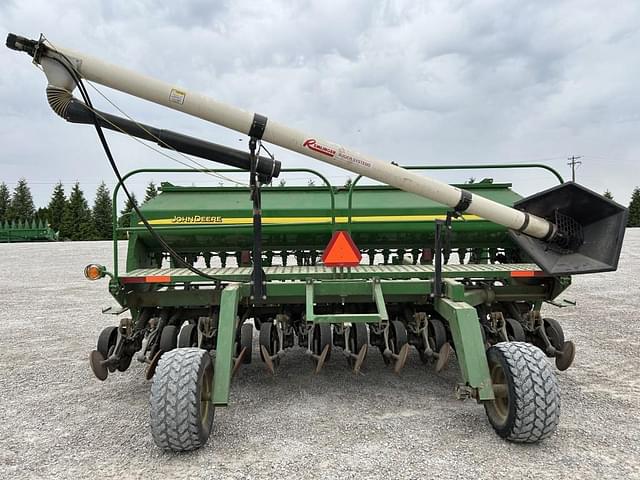 Image of John Deere 1590 equipment image 3