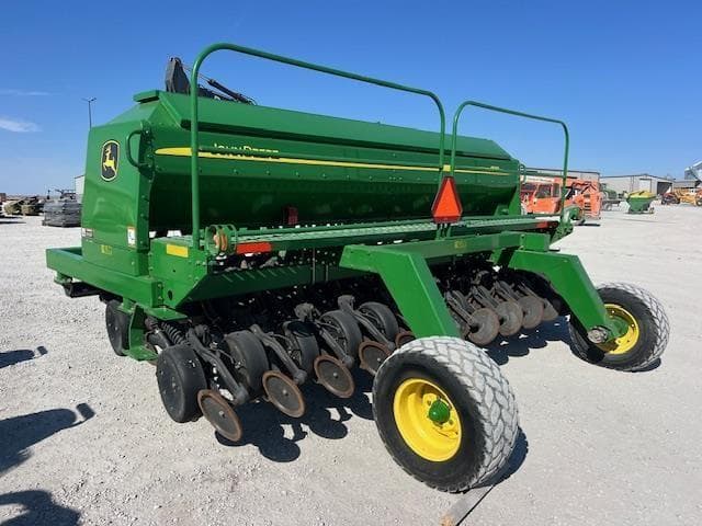 Image of John Deere 1590 equipment image 2