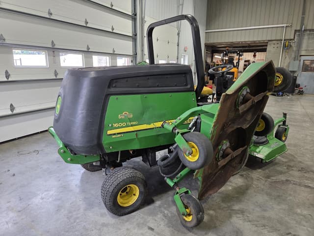 Image of John Deere 1600 Turbo II equipment image 2