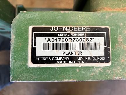 Image of John Deere 1700 Image 0