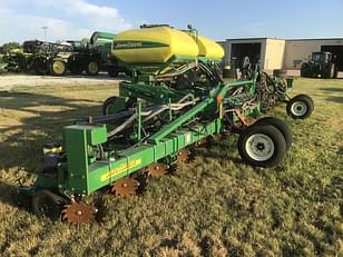 Main image John Deere 1720