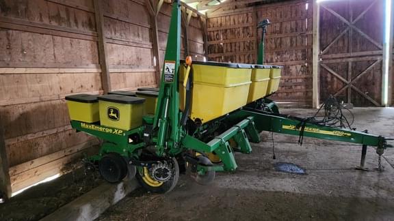 Image of John Deere 1750 equipment image 1