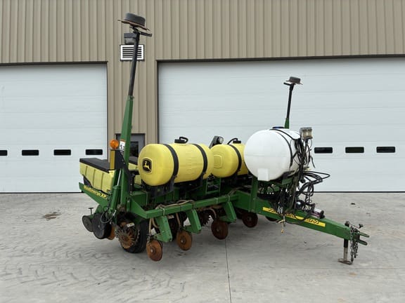 2008 John Deere 1750 Equipment Image0
