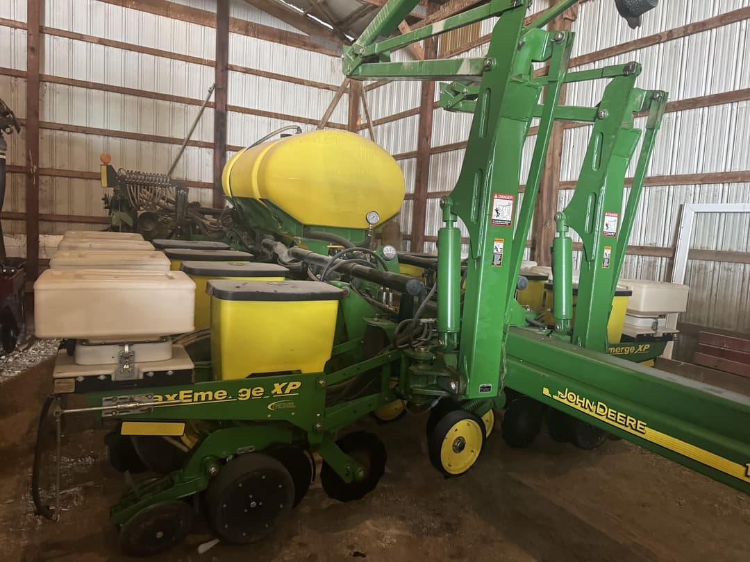 Image of John Deere 1770 Primary image