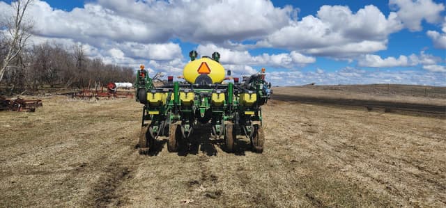 Image of John Deere 1770 equipment image 3