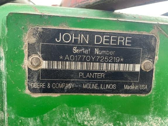 Image of John Deere 1770 equipment image 2