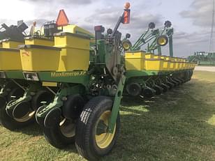 Main image John Deere 1770 6