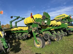 2008 John Deere 1770 Image