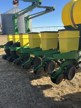 Image of John Deere 1770 equipment image 2