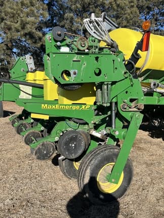 Image of John Deere 1770 equipment image 3