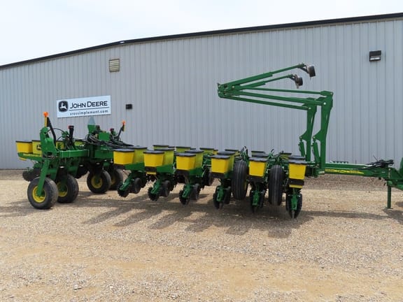 2008 John Deere 1770 Equipment Image0
