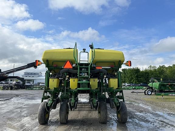 Image of John Deere 1770 equipment image 4