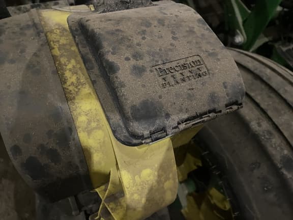 Image of John Deere 1770 equipment image 4