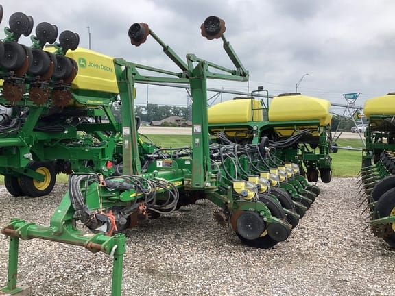 2008 John Deere 1770 Image