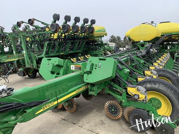 Image of John Deere 1770 equipment image 3