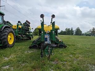 Main image John Deere 1770 6