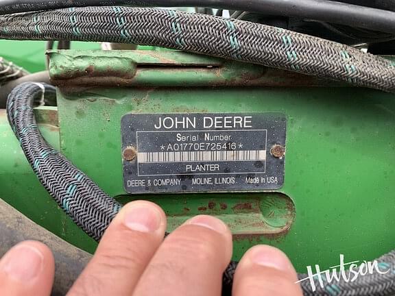 Image of John Deere 1770 equipment image 4