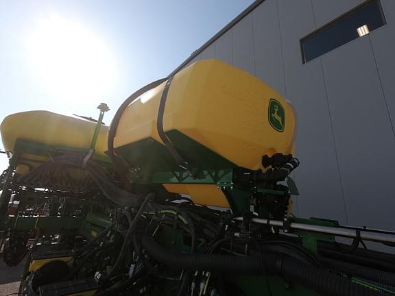 Main image John Deere 1770 13