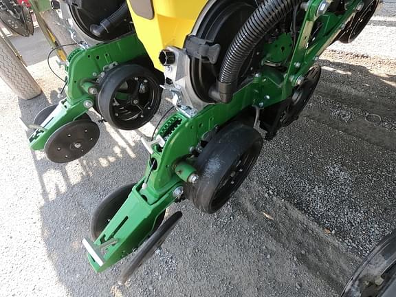 Main image John Deere 1770 28