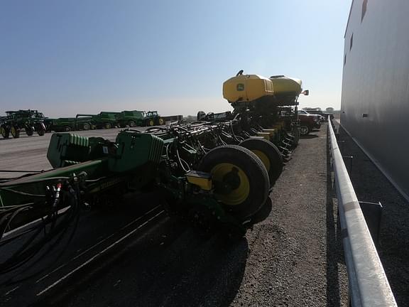 Main image John Deere 1770 6