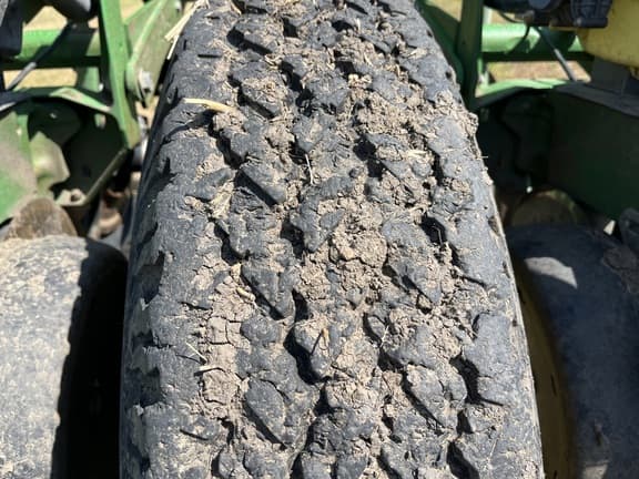 Image of John Deere 1770 equipment image 4