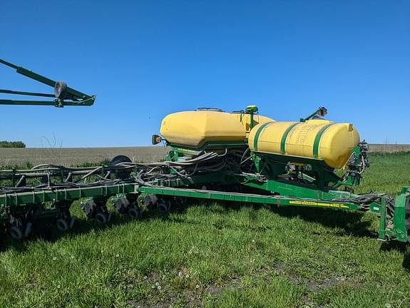 Image of John Deere 1770 equipment image 4