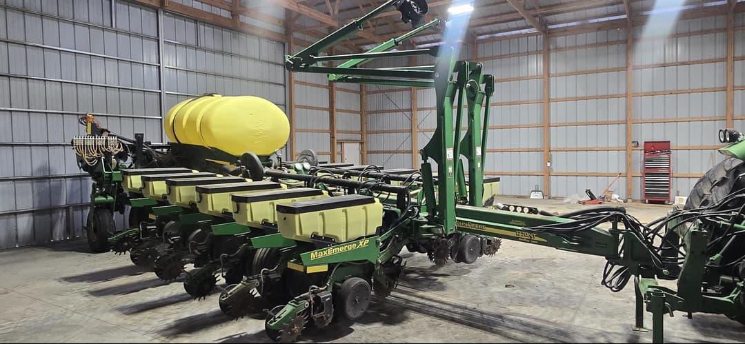 Image of John Deere 1770 Primary image